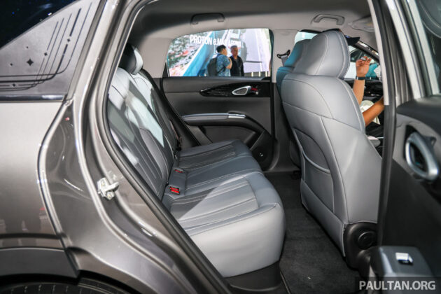 Proton eMas 5 CKD Malaysia dipertonton – tonneau cover baru, jarak gerak masih sama, dari RM56,800