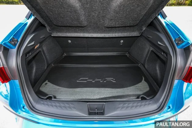 试驾: Toyota C-HR 1.8, 操控精进不少, 年轻族群最爱