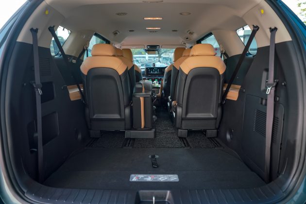 新车试驾: 2022 Kia Carnival, 专攻大型家庭十一人座MPV