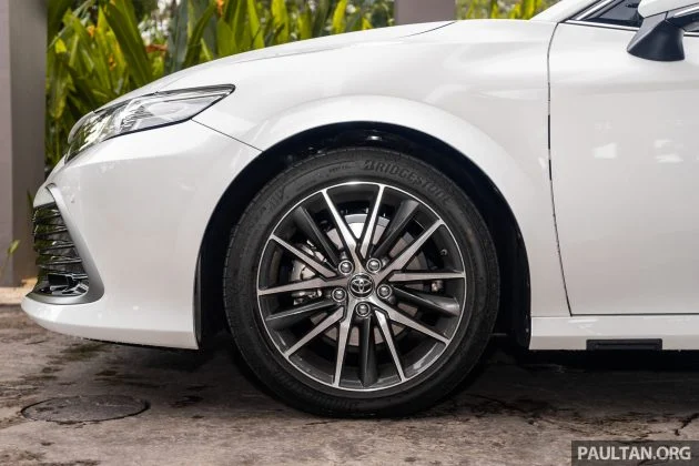 初步试驾: 2022 Toyota Camry 2.5V小改款, 动力提升有感