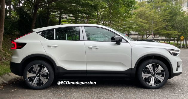 Volvo C40 EV现身本地停车场被拍, 近期以CKD形式上市?