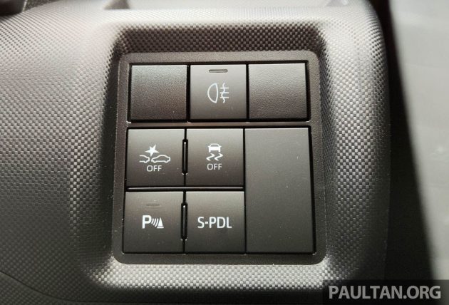 Perodua Ativa Hybrid 用户评测, 从用户角度评论这款油电SUV的实际驾驭表现, 配备, 油耗和使用心得, 以及租赁配套