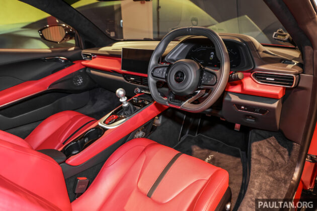 Lotus Emira 3.5 V6 正式量产版现身大马, 含税价格113万