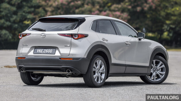 新车试驾: Mazda CX-30 CKD, 确实是比之前更便宜了, 但还是比对手稍贵, 但它依旧拥有对手难以匹敌的特色与优点