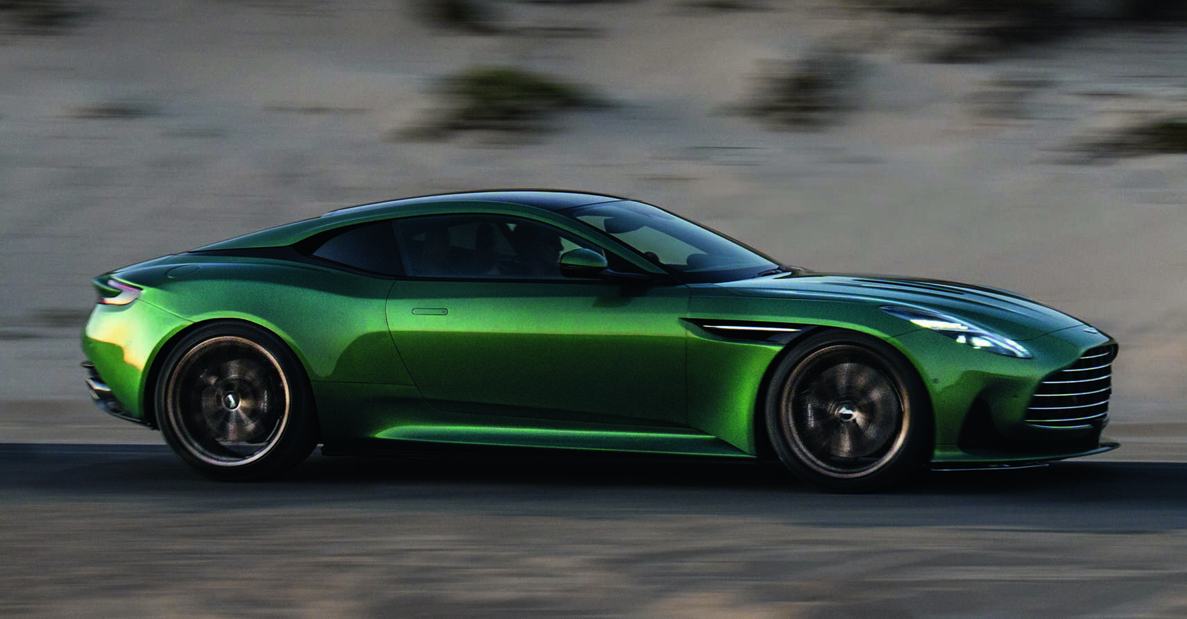 DB11 的继任者,全新 Aston Martin DB12 登场!搭载 4.0升V8双涡轮增压引擎,可榨出 680 PS/800 Nm 输出功率