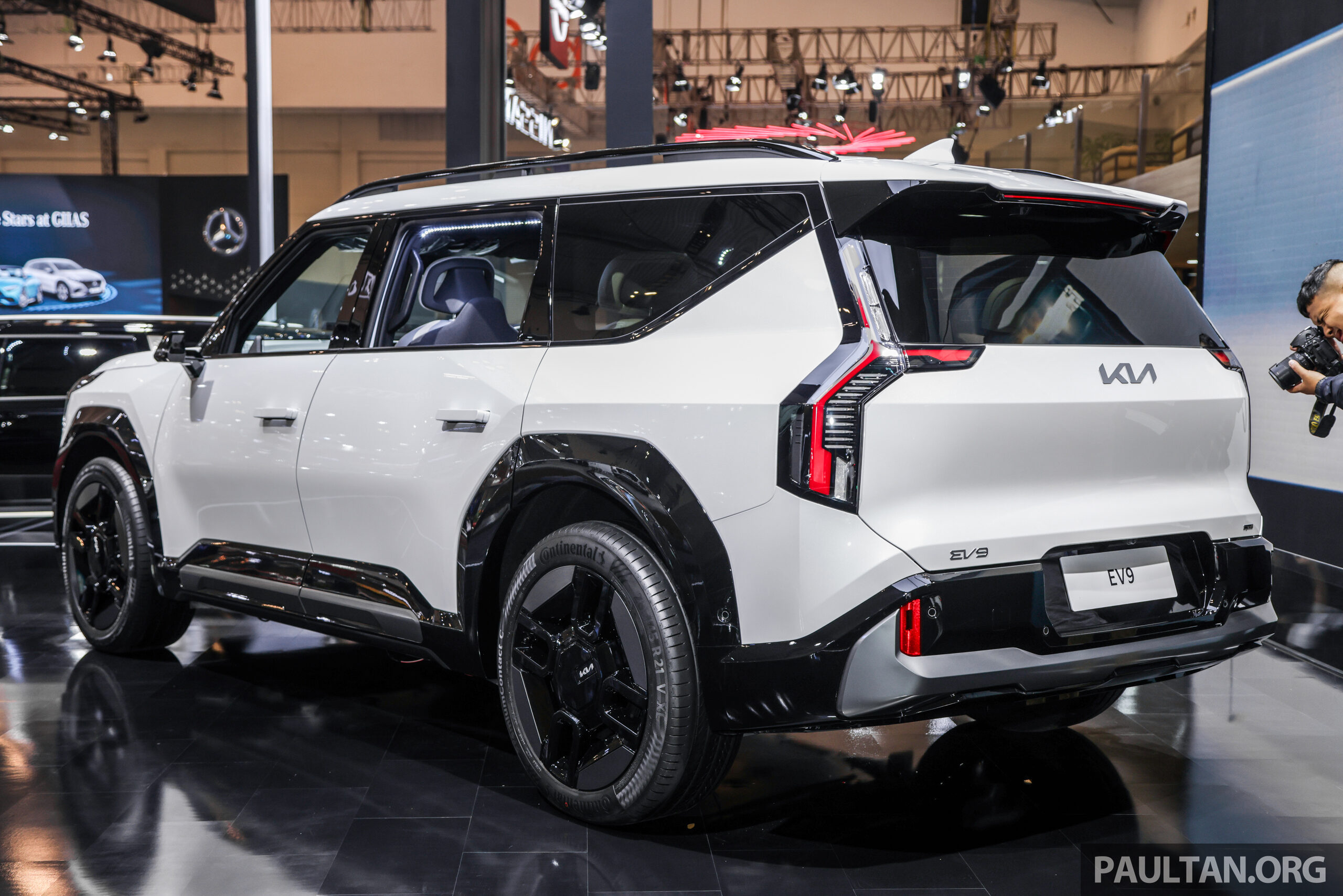 GIIAS 2023:Kia EV9 GT-Line 东南亚首秀,售RM595k起