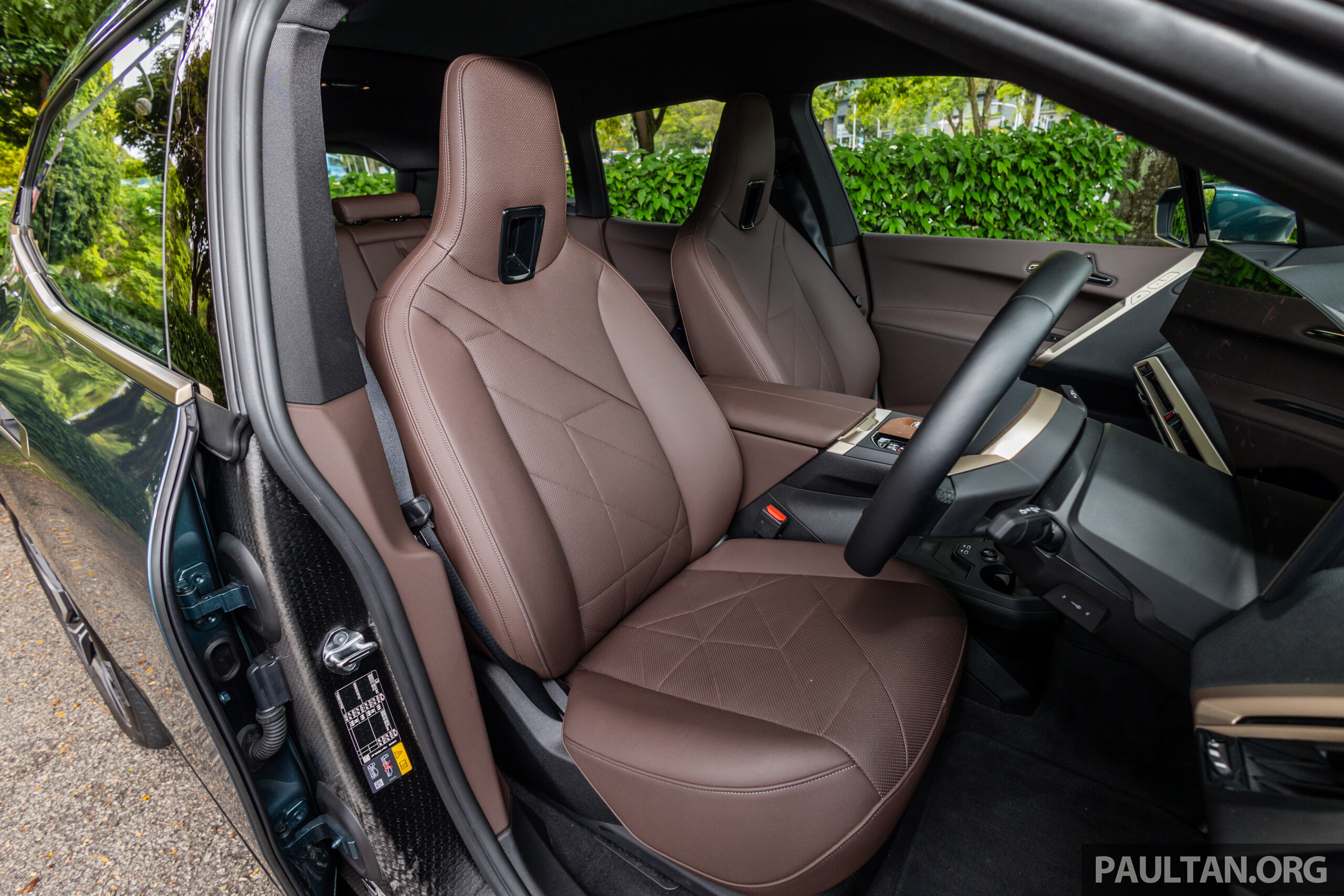 试驾:BMW iX xDrive50 Sport!简约但不简单的纯电旗舰