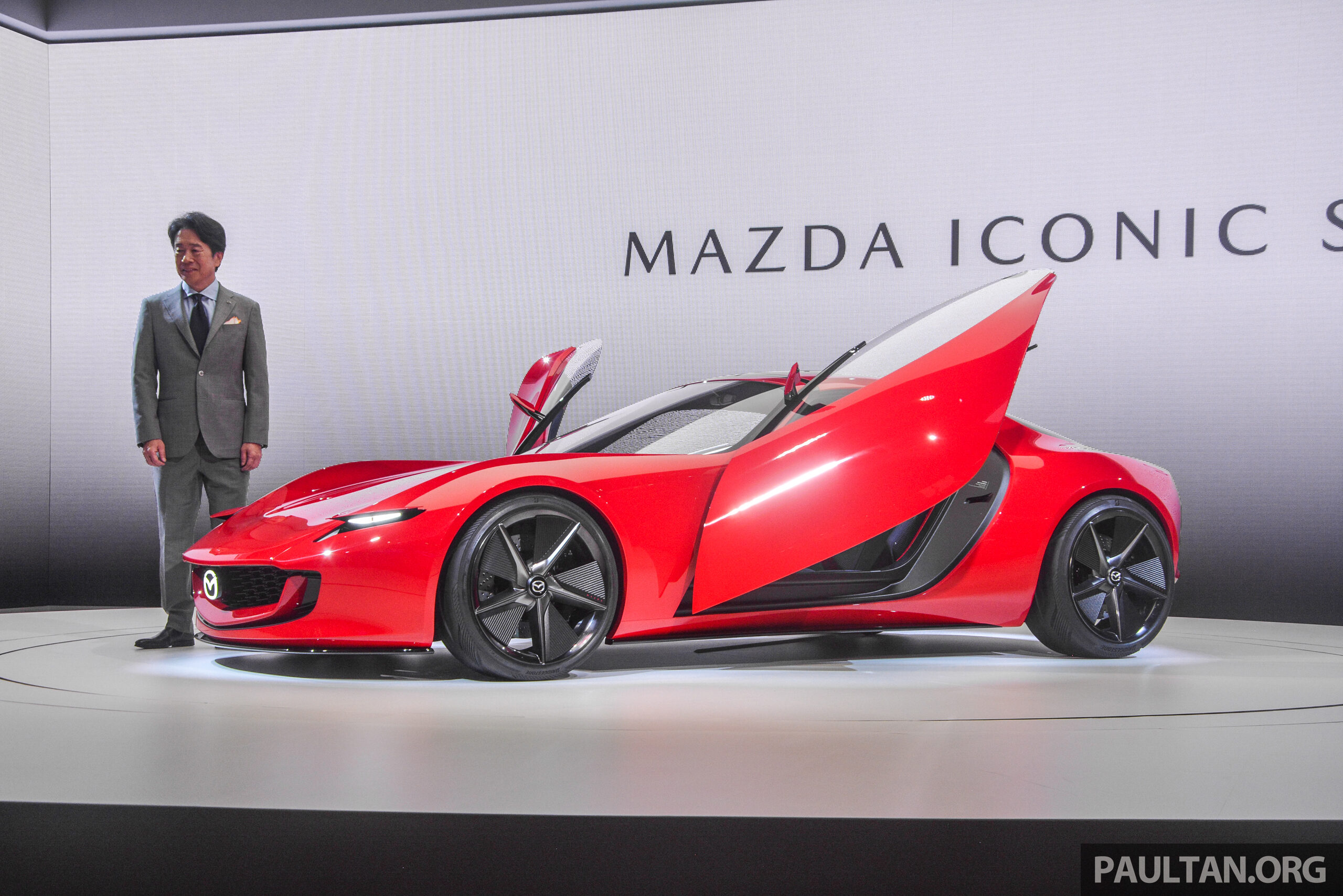 新一代 Mazda MX-5 确认将推出纯电动版本！车重目标控制在1,200 kg以内；不排除另提供搭载 2.5L Skyactiv-Z 的混动版