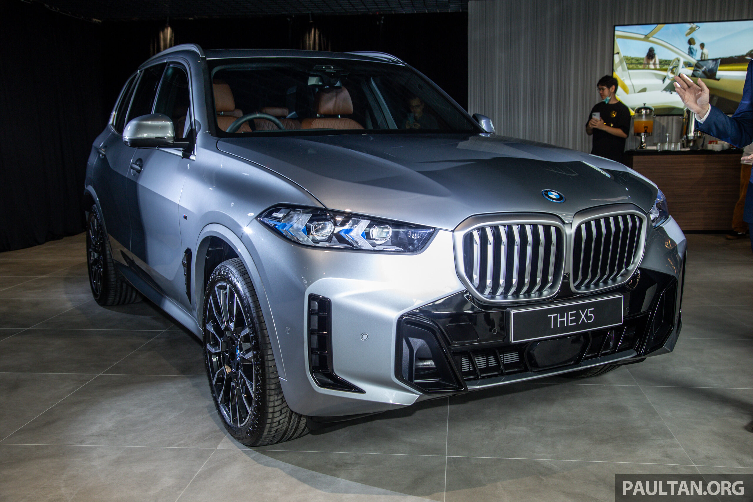 2024 BMW X5 小改款本地开放预览!只提供 xDrive50e M Sport 单一版本,通过本地组装形式市售,预售价RM530k