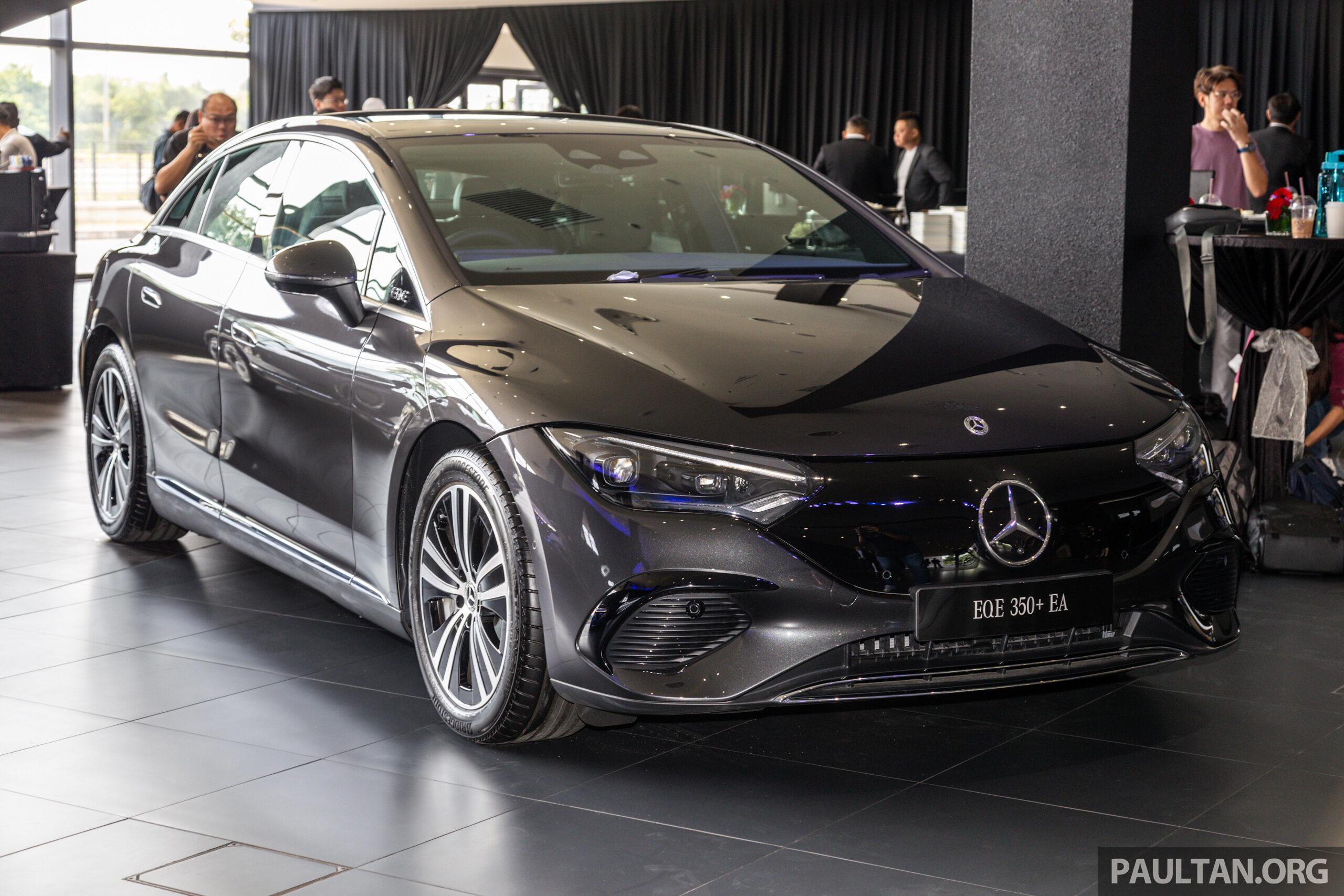 2024 Mercedes-Benz EQE 350+ Electric Art Line / AMG Line 本地发布!续航里程达682公里,售价从RM379,888起