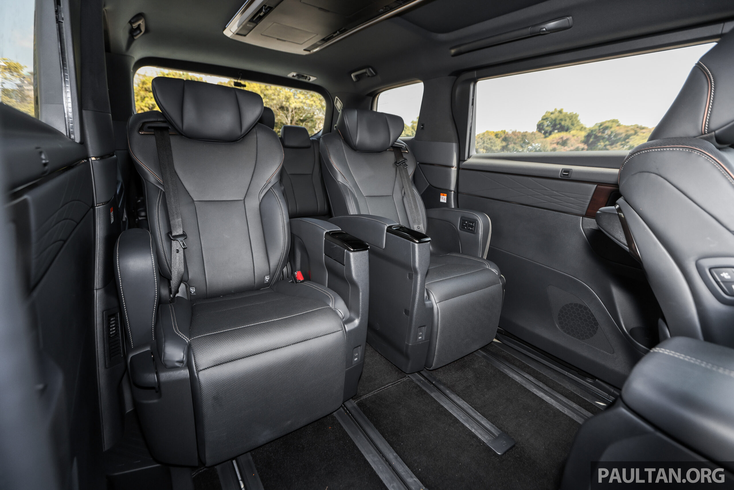 图集:2024 Toyota Alphard 和 Vellfire 实拍!RM438k起