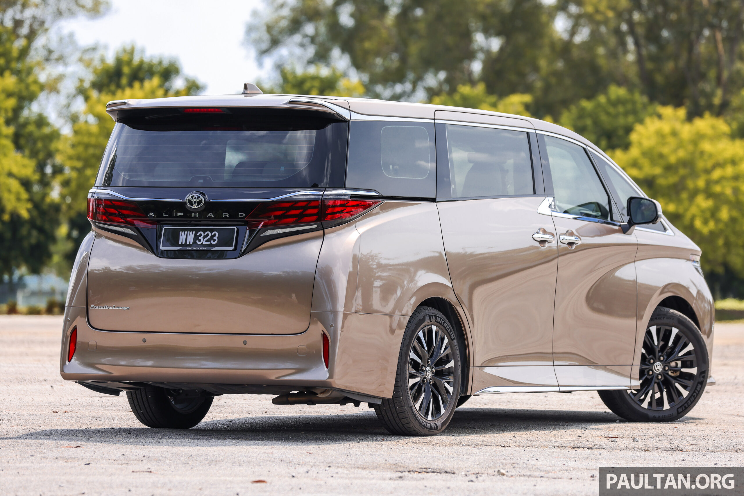 图集:2024 Toyota Alphard 和 Vellfire 实拍!RM438k起