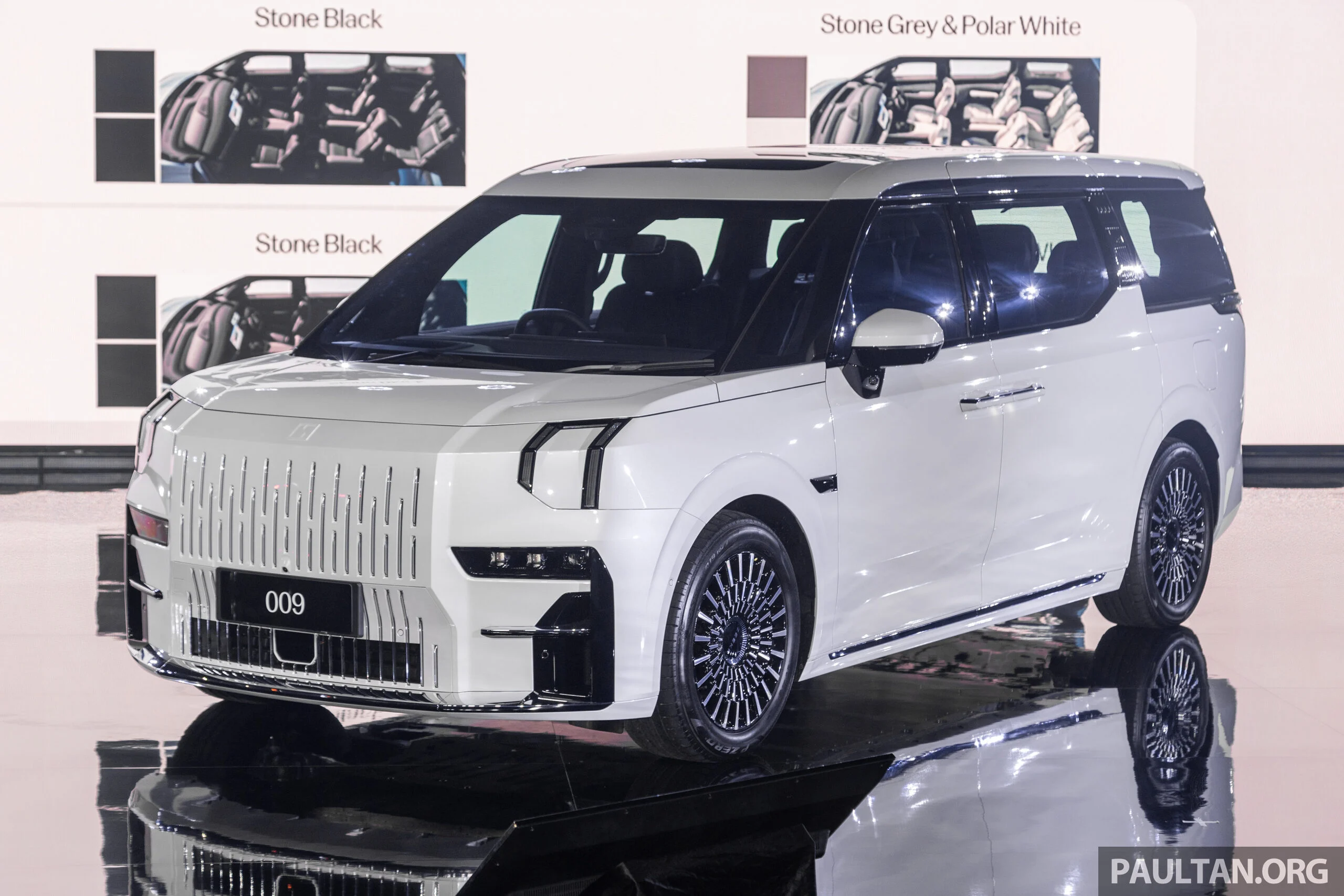 纯电豪华MPV，极氪 Zeekr 009 本地开卖！售价RM349k起