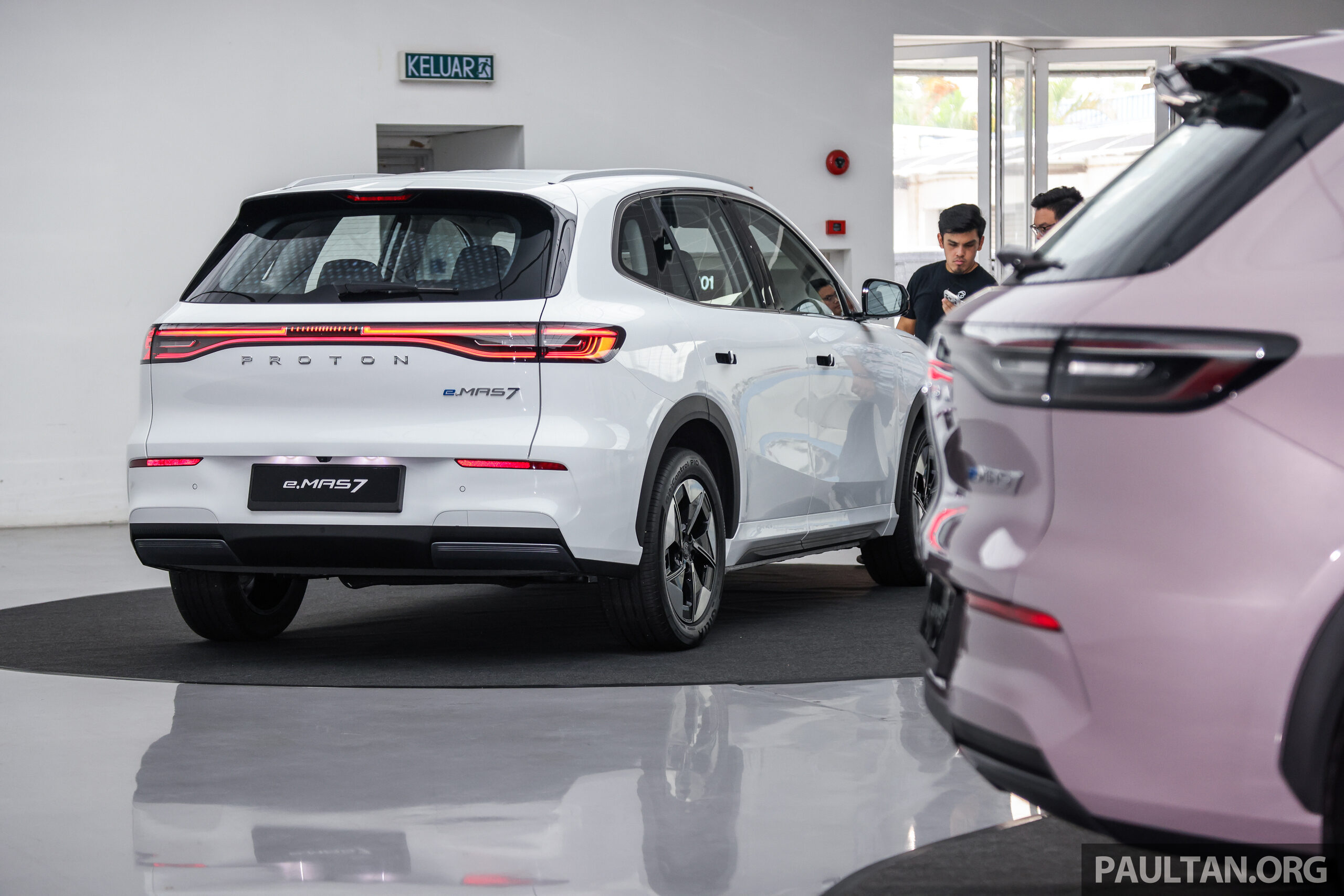 Proton eMas 7 累积订单达近4,000份,Premium 版最畅销