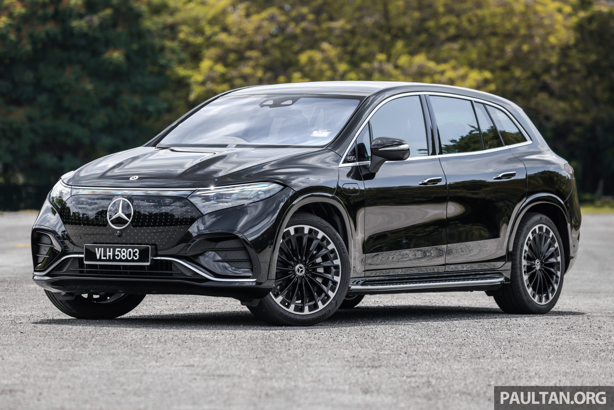 Mercedes-Benz 成为2025浮罗交怡国际海事及航空展的政府官方车队供应商,S580e、EQS 580 SUV 充当贵宾座驾