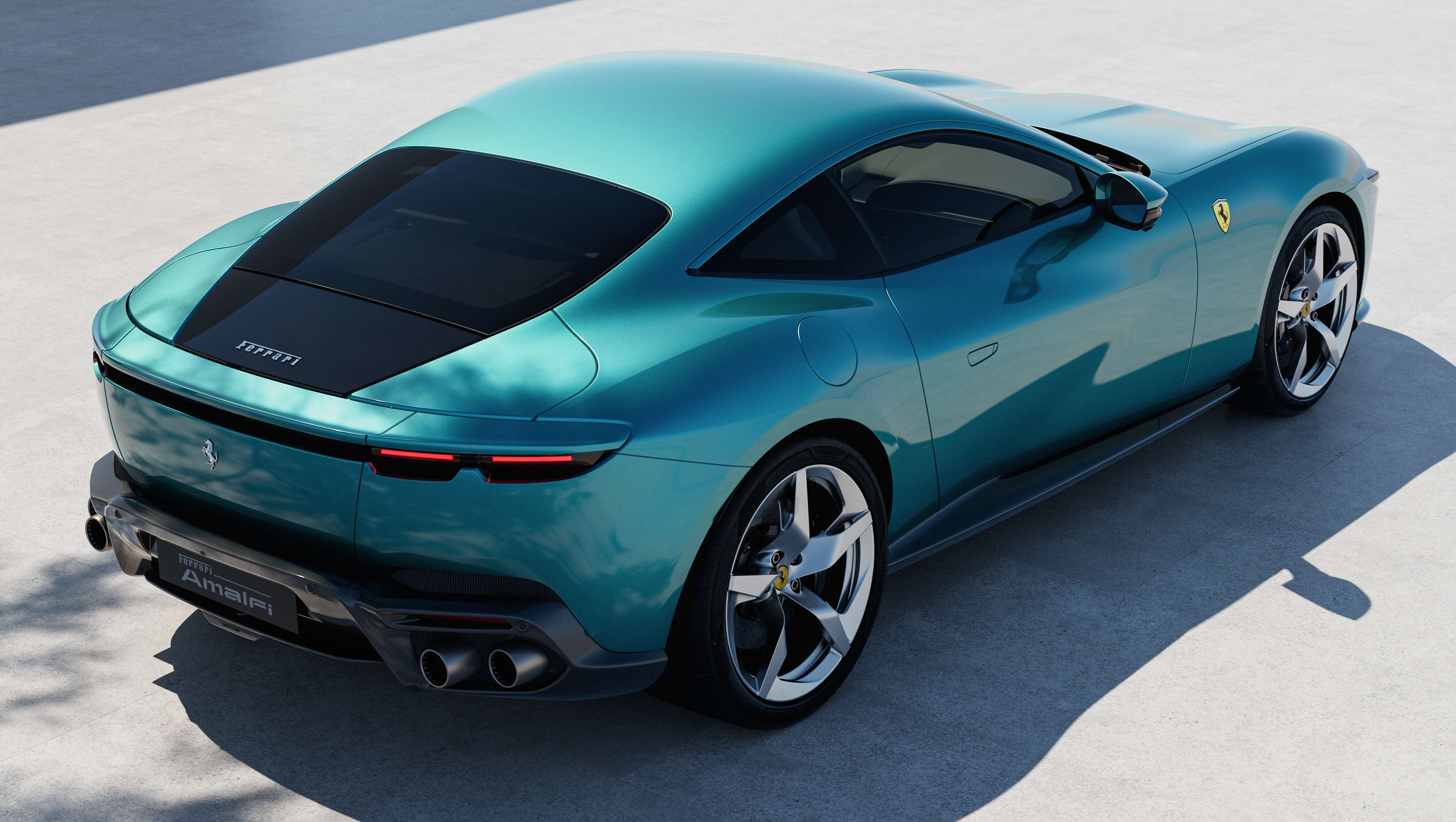 Roma 的继任者，Ferrari Amalfi 正式登场！搭载前中置V8引擎，最大输出达640 PS/760 Nm；方向盘回归实体键钮