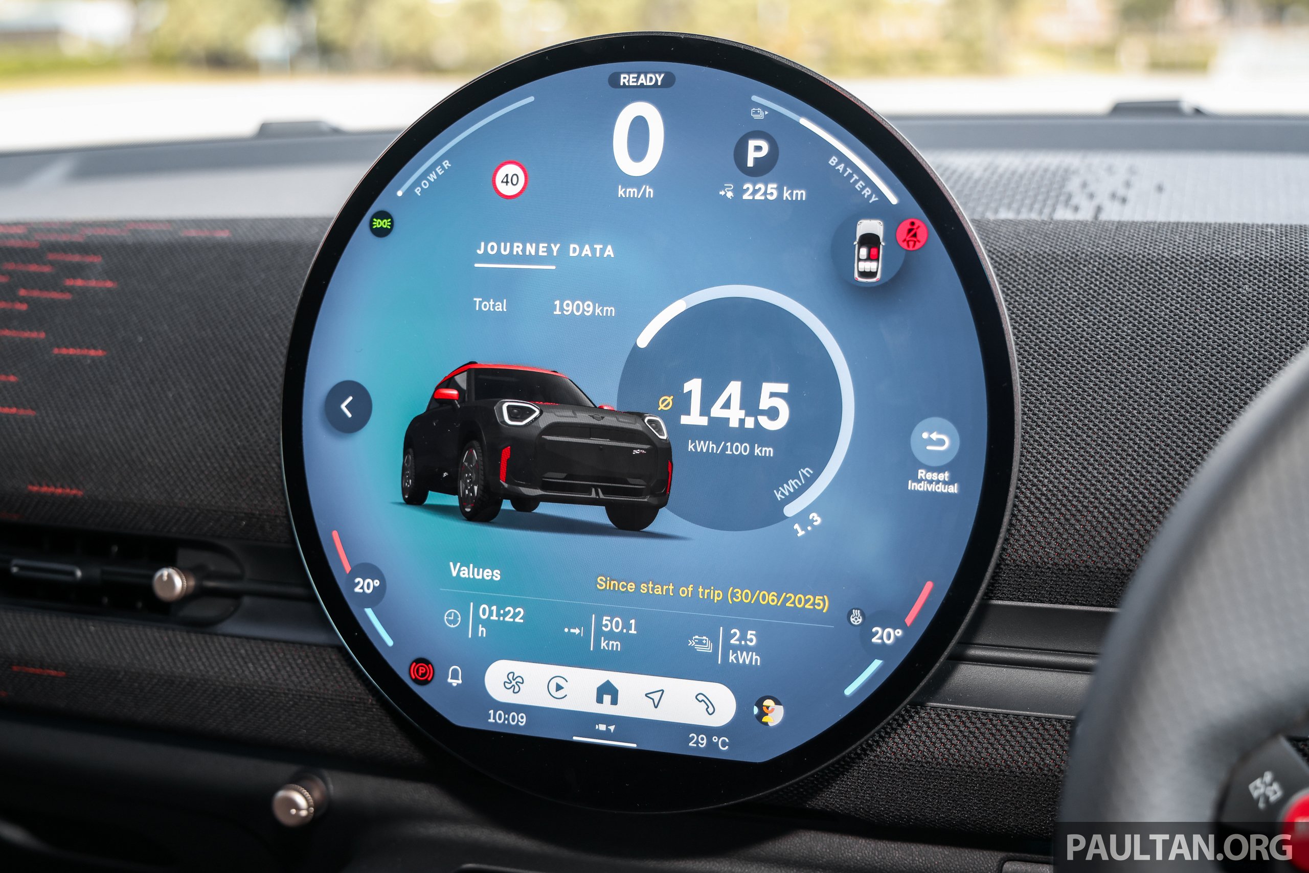 试驾：MINI JCW Aceman Electric，电动时代的卡丁车味