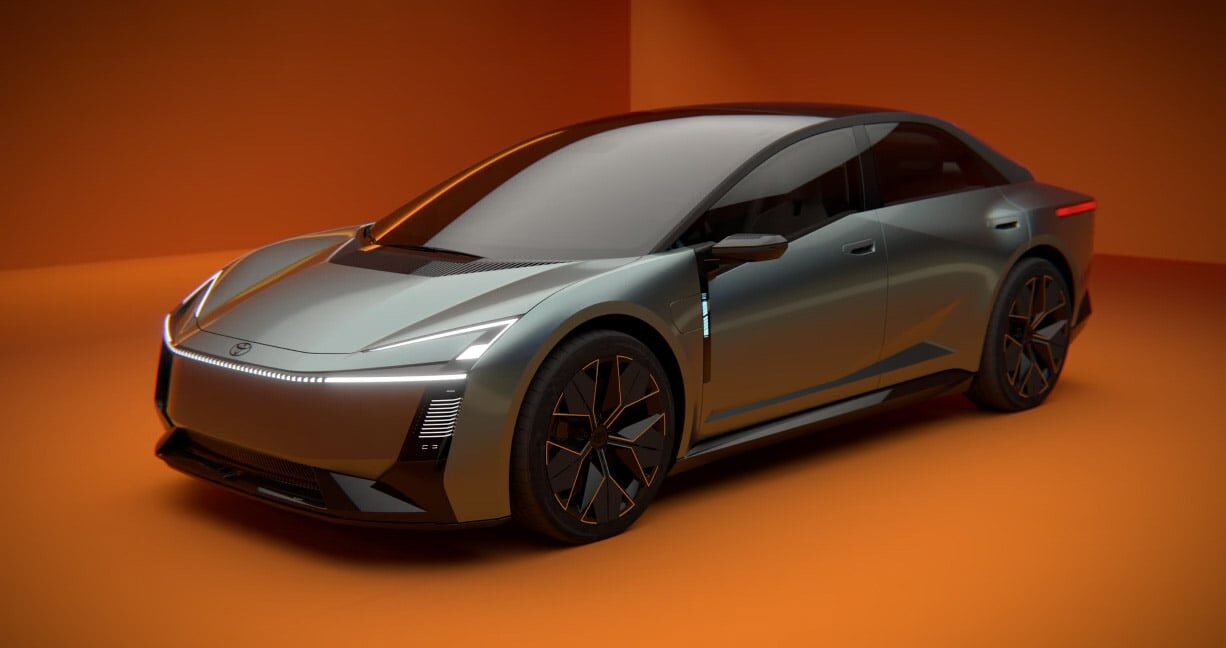 Toyota Corolla Concept 于东京车展首发!揭示全新一代 Corolla Altis 的设计方向,提供多种动力布局,包括纯电动