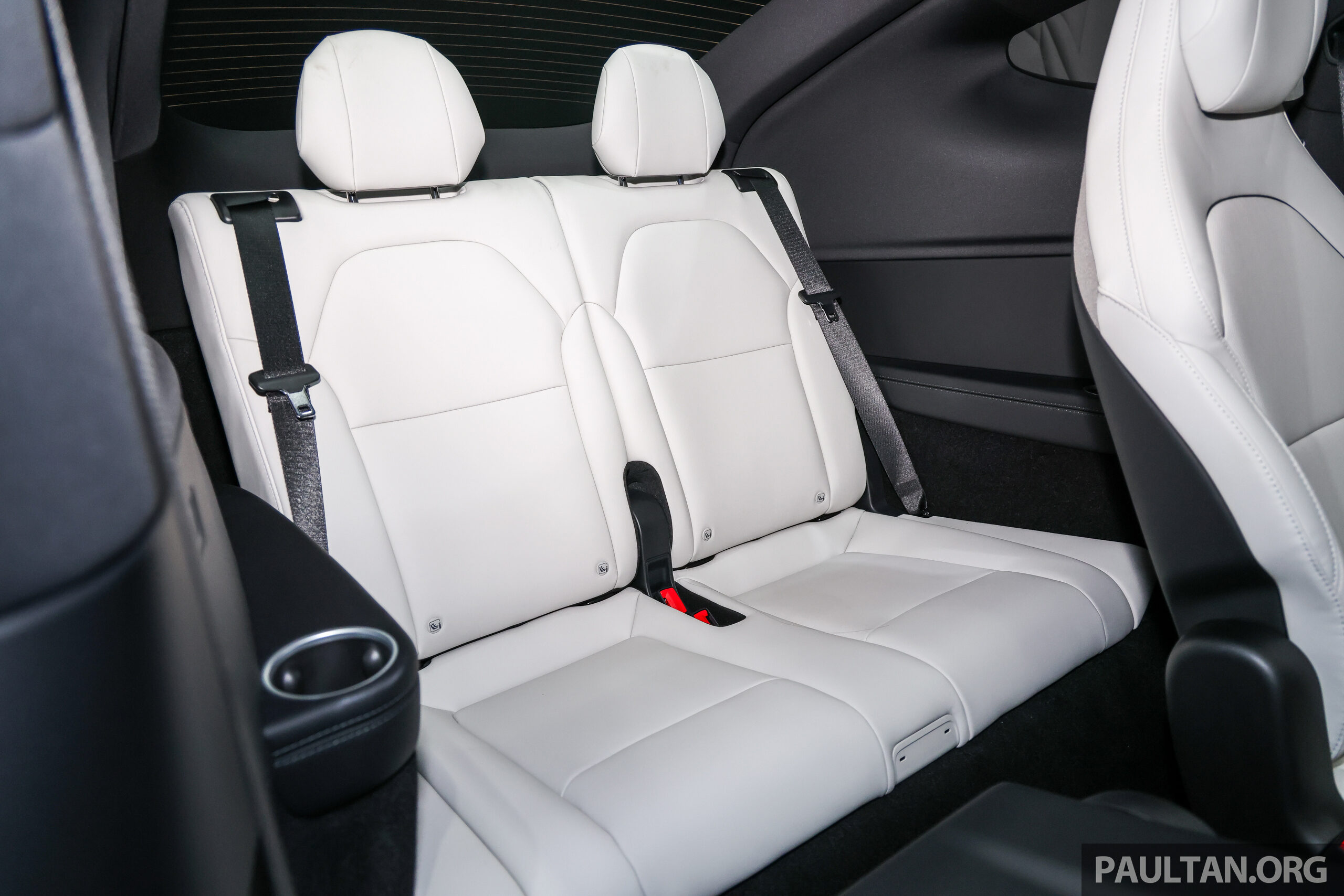 Tesla Model Y L 曼谷车展亮相!六座布局长轴距版,681公里WLTP续航,兑马币售RM242k,马来西亚面市在即?