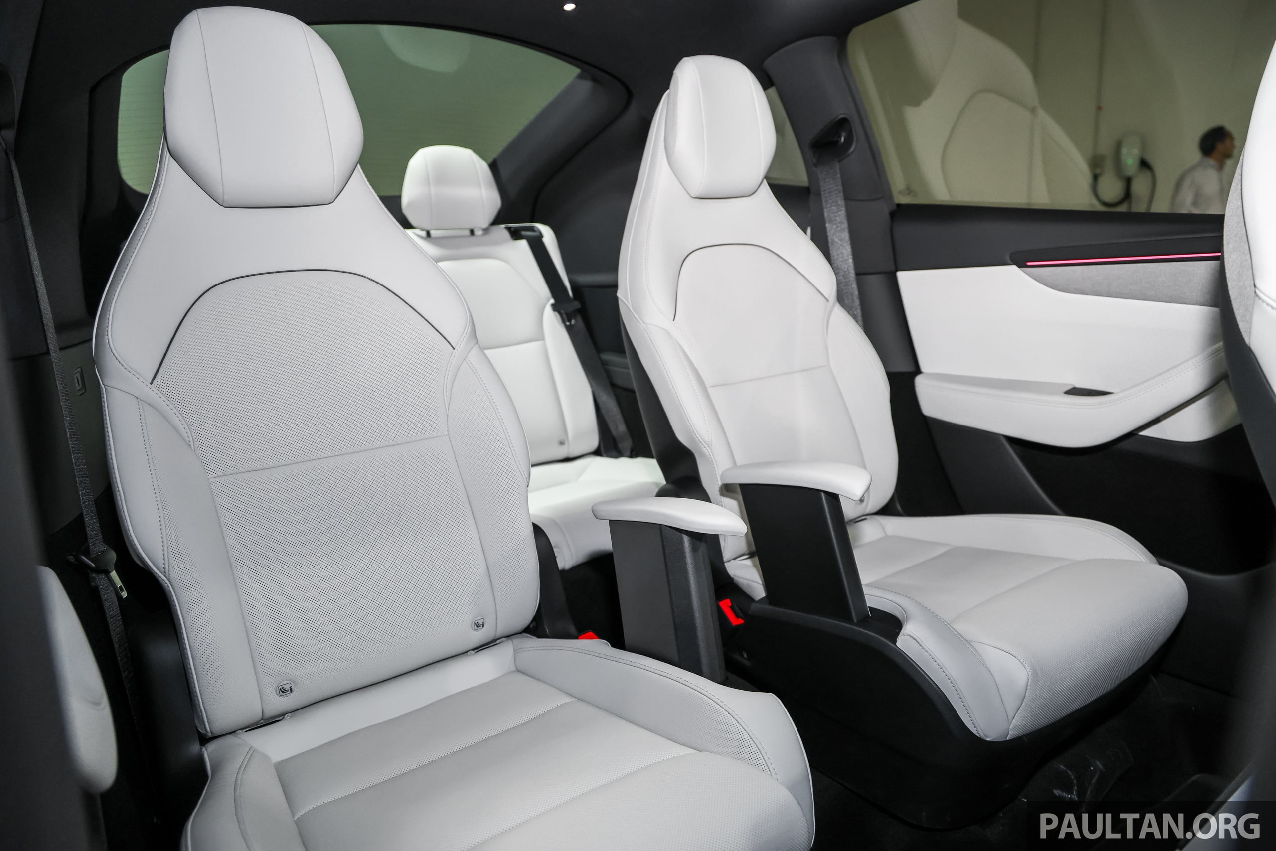 Tesla Model Y L 正式于大马面市！六座布局长轴距版，681公里WLTP续航，预售价RM260k起，第二季开始交付