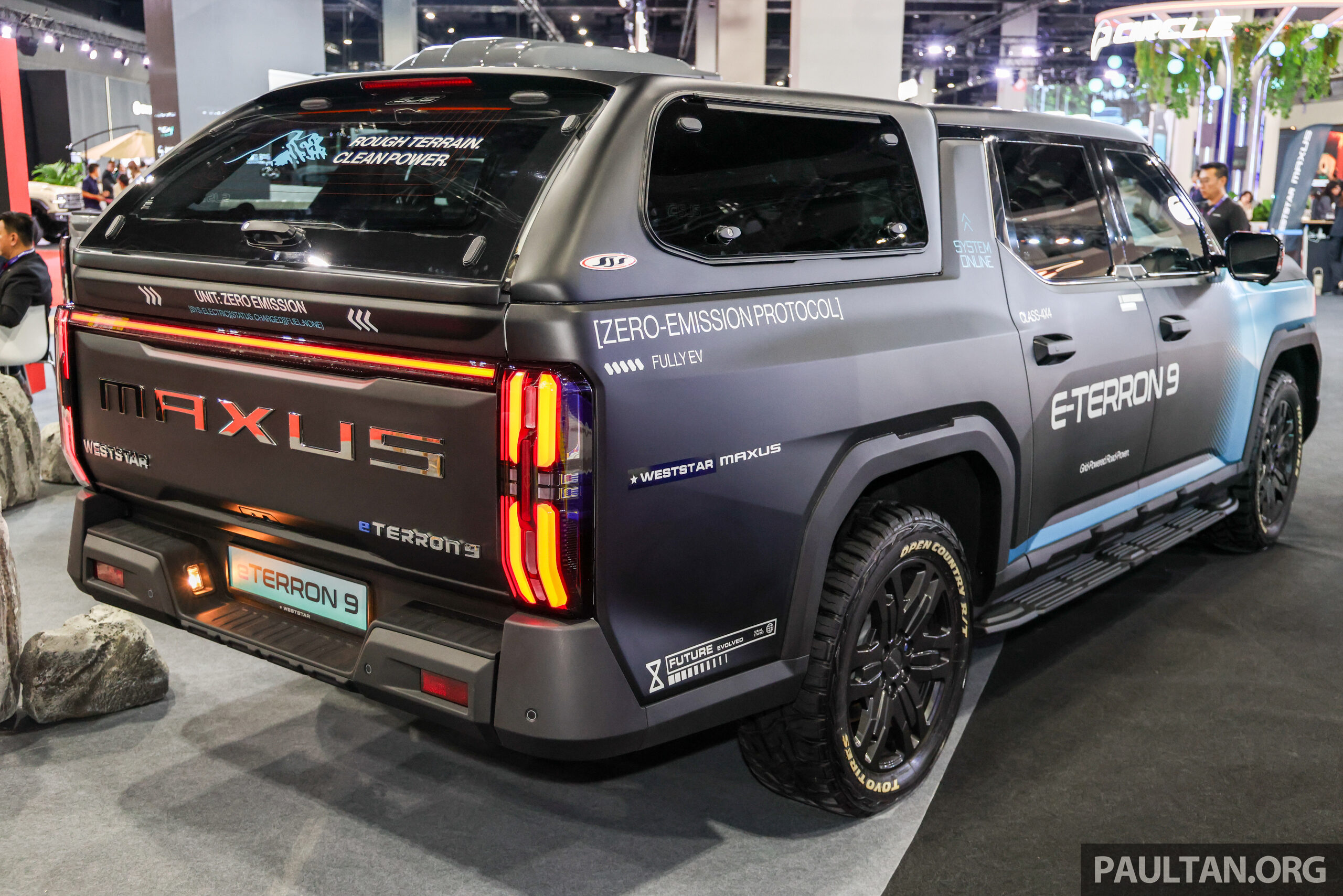 Maxus eTerron 9 纯电皮卡、Terron 9 柴油版吉隆坡车展发布!纯电版WLTP续航达430公里;售RM224k和RM141k