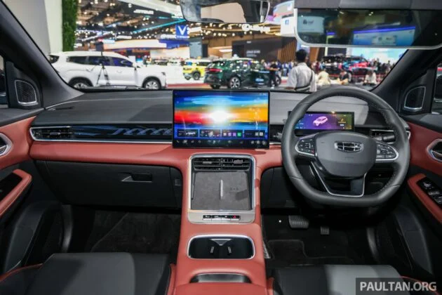 吉利 Geely Coolray 登陆印尼市场, Proton X50 的孪生车款, 采用旧款 X50 外观设计搭配新款的内装, 售价7.5万令吉起