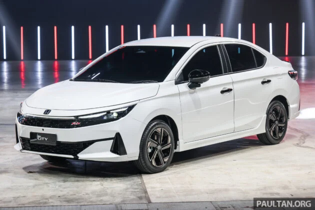 2026 Honda City 小改款正式发布, 入手门槛提高到9万令吉起, 新增360全景倒车影像系统与盲点侦测, 8年不限里程保固