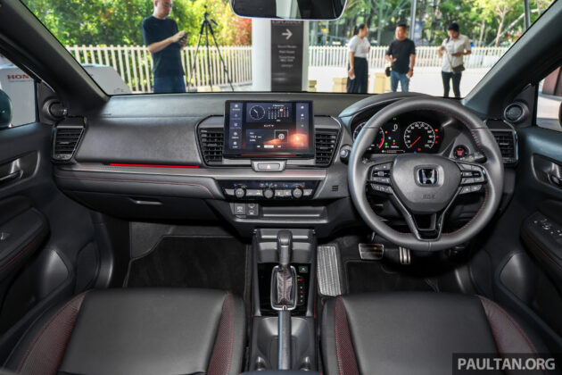 2026 Honda City 小改款正式发布, 入手门槛提高到9万令吉起, 新增360全景倒车影像系统与盲点侦测, 8年不限里程保固