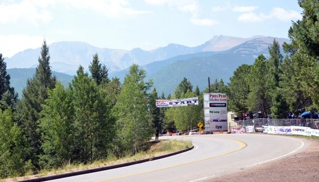 01-Starting-Line 2012 PPIHC – Power, speed and a lot of electricity