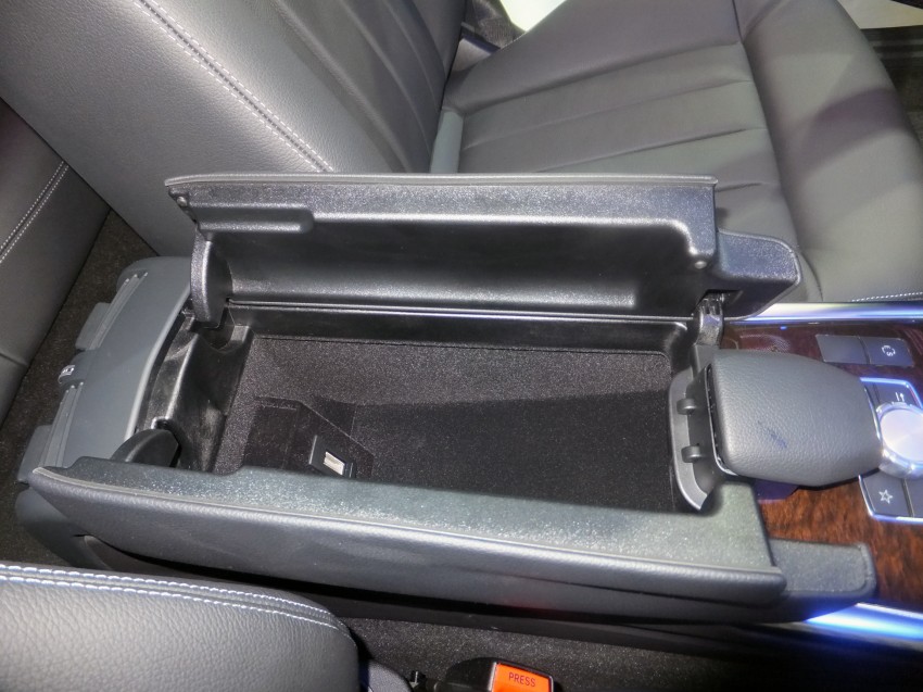 W212 Mercedes-Benz E-Class facelift at Bangkok show 164341