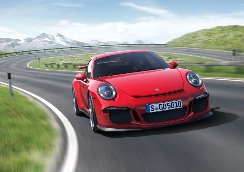 Fifth-generation Porsche 911 GT3 unveiled in Geneva; 475 hp and active rear-wheel steering but PDK only 159091
