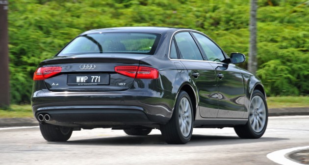 Audi_A4_01