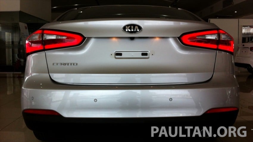GALLERY: Kia Cerato at the showroom with brochure 184352
