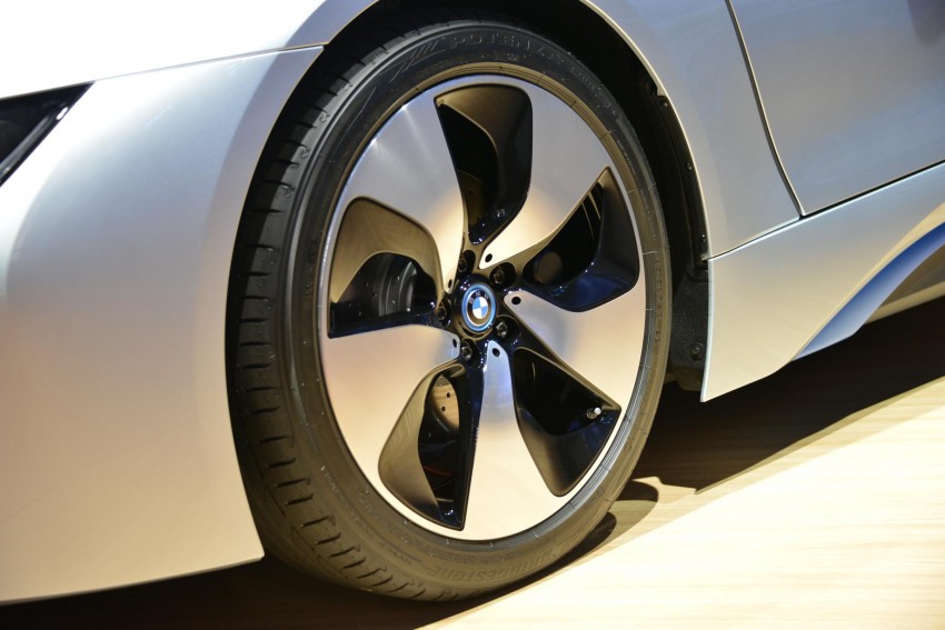 BMW i8 plug-in hybrid sports car – full official details 197876