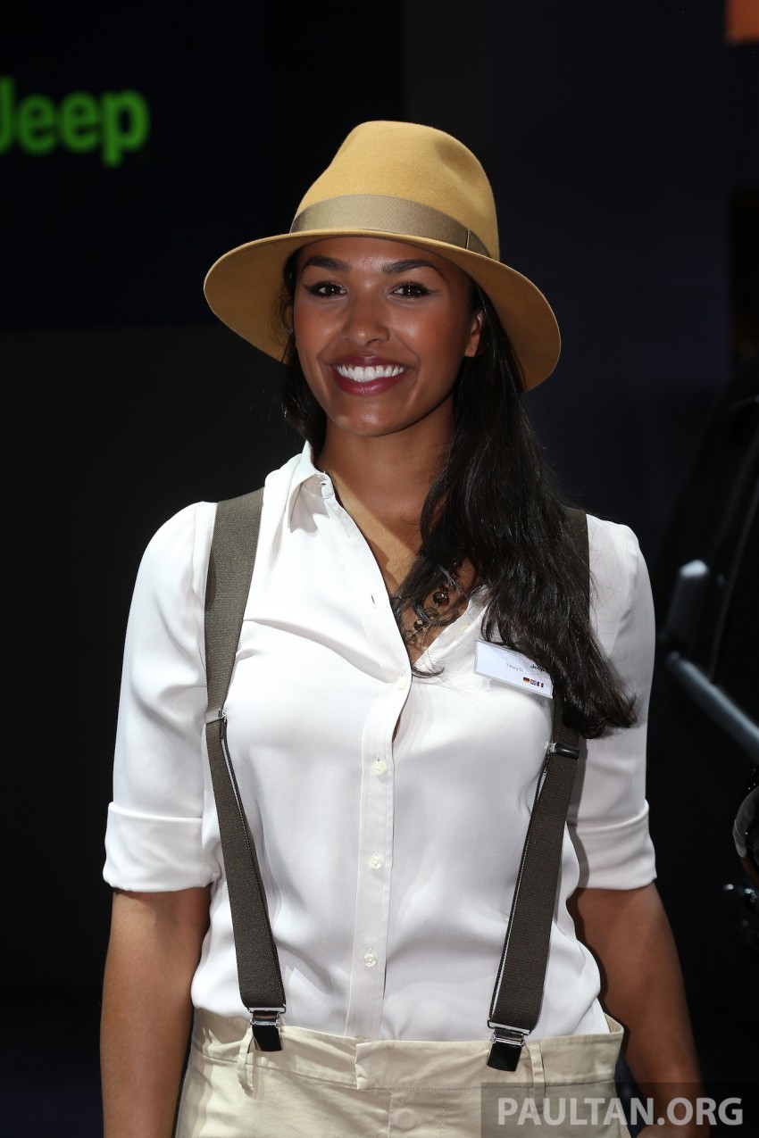 Frankfurt 2013 – the frauleins bring up the rear 199081