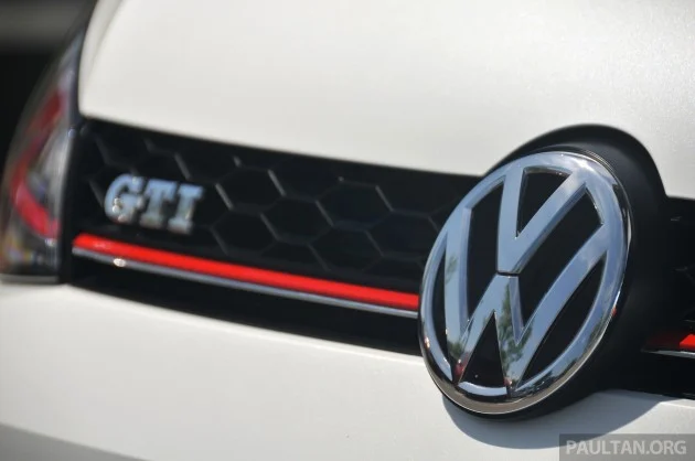 Volkswagen_Golf_GTI_Mk7_Driven_040