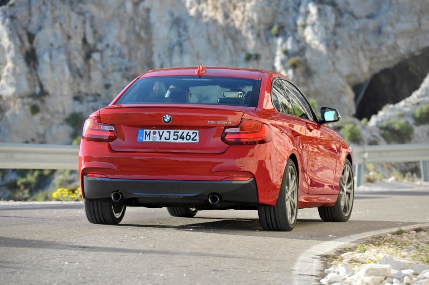 New BMW 2 Series Coupe and M235i unveiled in full 206471