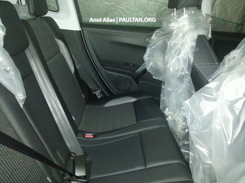 SPYSHOTS: Peugeot 2008 crossover spotted at JPJ 203101