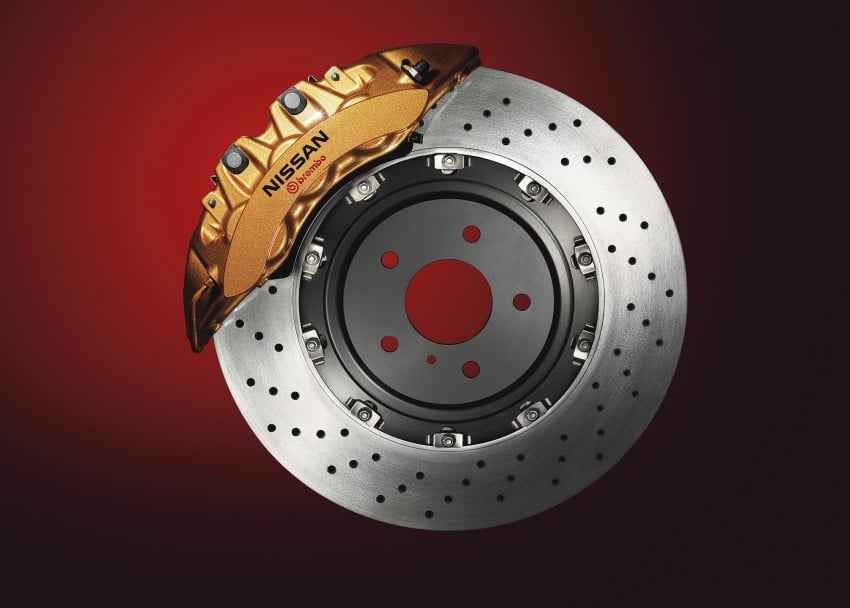 2014 Nissan GT-R facelift unveiled in Tokyo with updated suspension and looks 212228