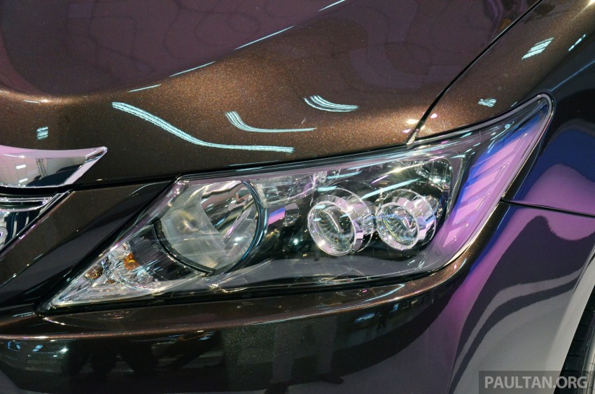 Toyota Camry Hybrid previewed at KLIMS13 209612