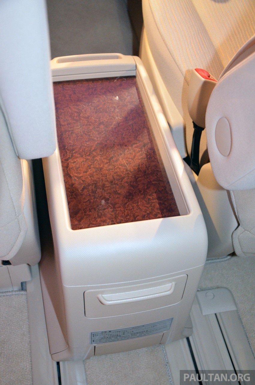 Toyota Previa (Estima) appears at KLIMS13 – RM270k 209550