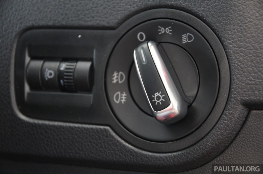 GALLERY: Showroom pics of the CKD VW Polo Hatch 224508