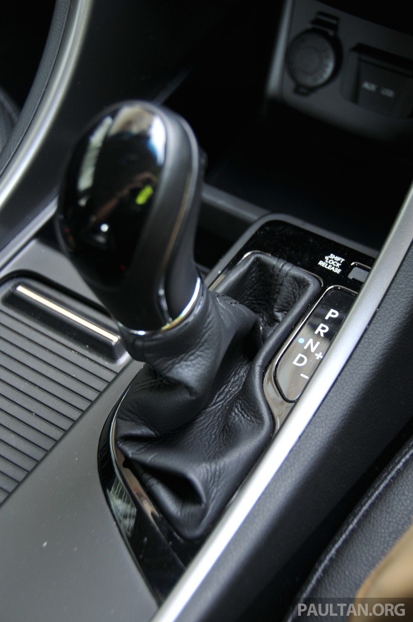 2015 Hyundai Sonata shows its new face in leaked pix 235177