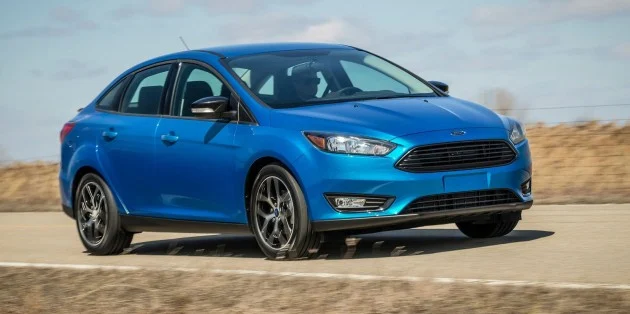 2015 Ford Focus-15