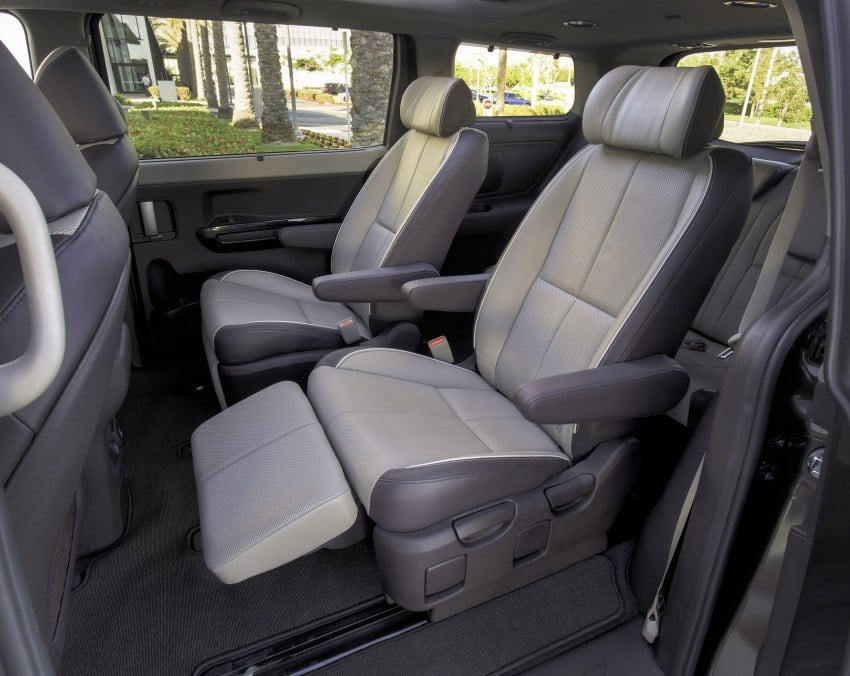 2015 Kia Carnival / Sedona breaks cover in New York 241154