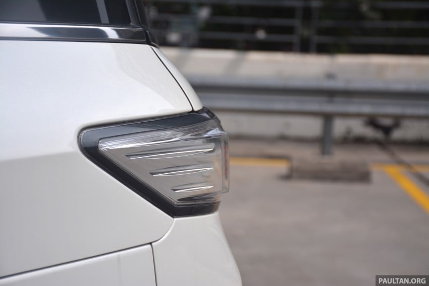 DRIVEN: 2014 Nissan Elgrand tested from every seat 255559