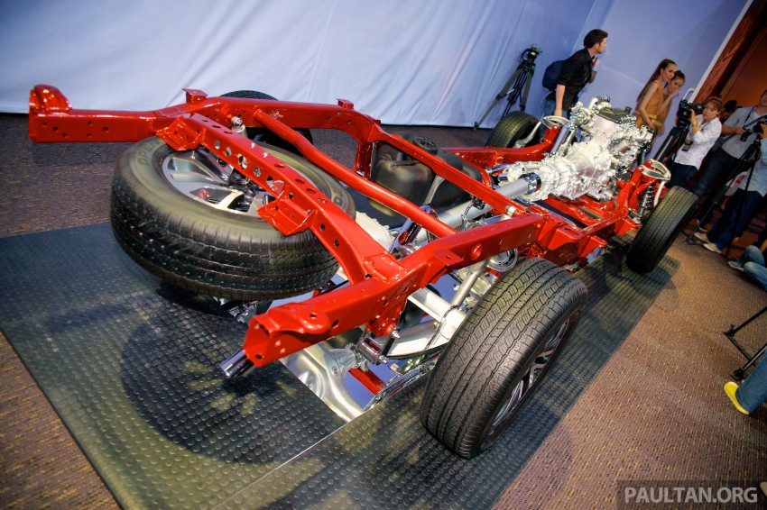 Nissan NP300 Navara unveiled in Thailand: 7spd auto! 253235