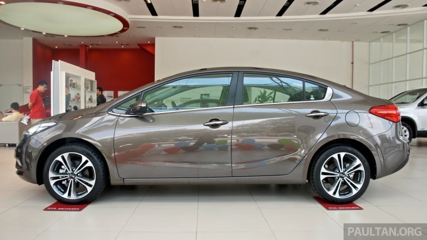 Kia Cerato 1.6 KX – new base model available, RM90k 257054