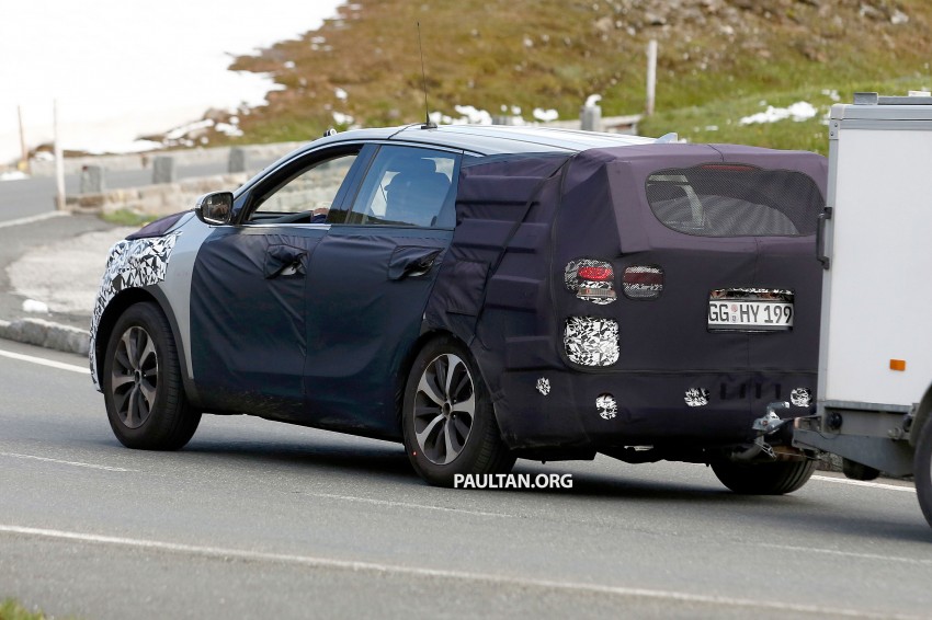 SPYSHOTS: Kia Sorento – third-gen spotted testing 257262