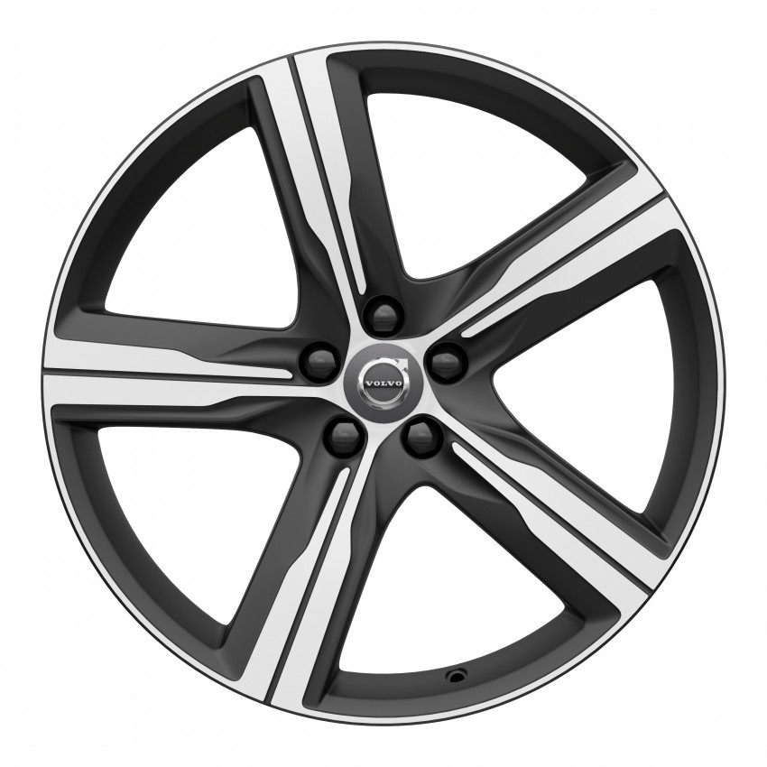 Volvo XC90 R-Design; cosmetic upgrades for new SUV 272877